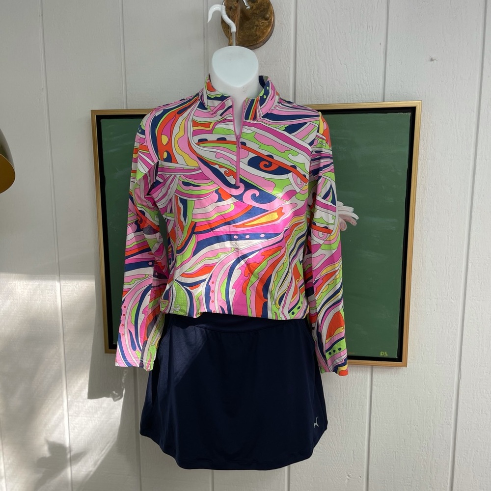 ICIKULS Ladies golf/tennis/running sport long sleeve top. NWOT